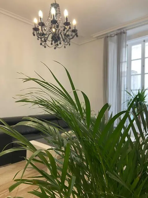 Casa Mina Cadiz公寓 0*, 加的斯